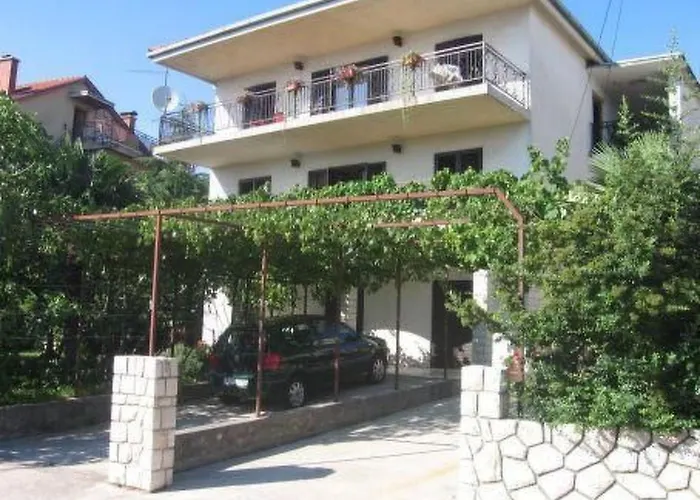 Mit Eigener Terrasse By Interhome شقة *